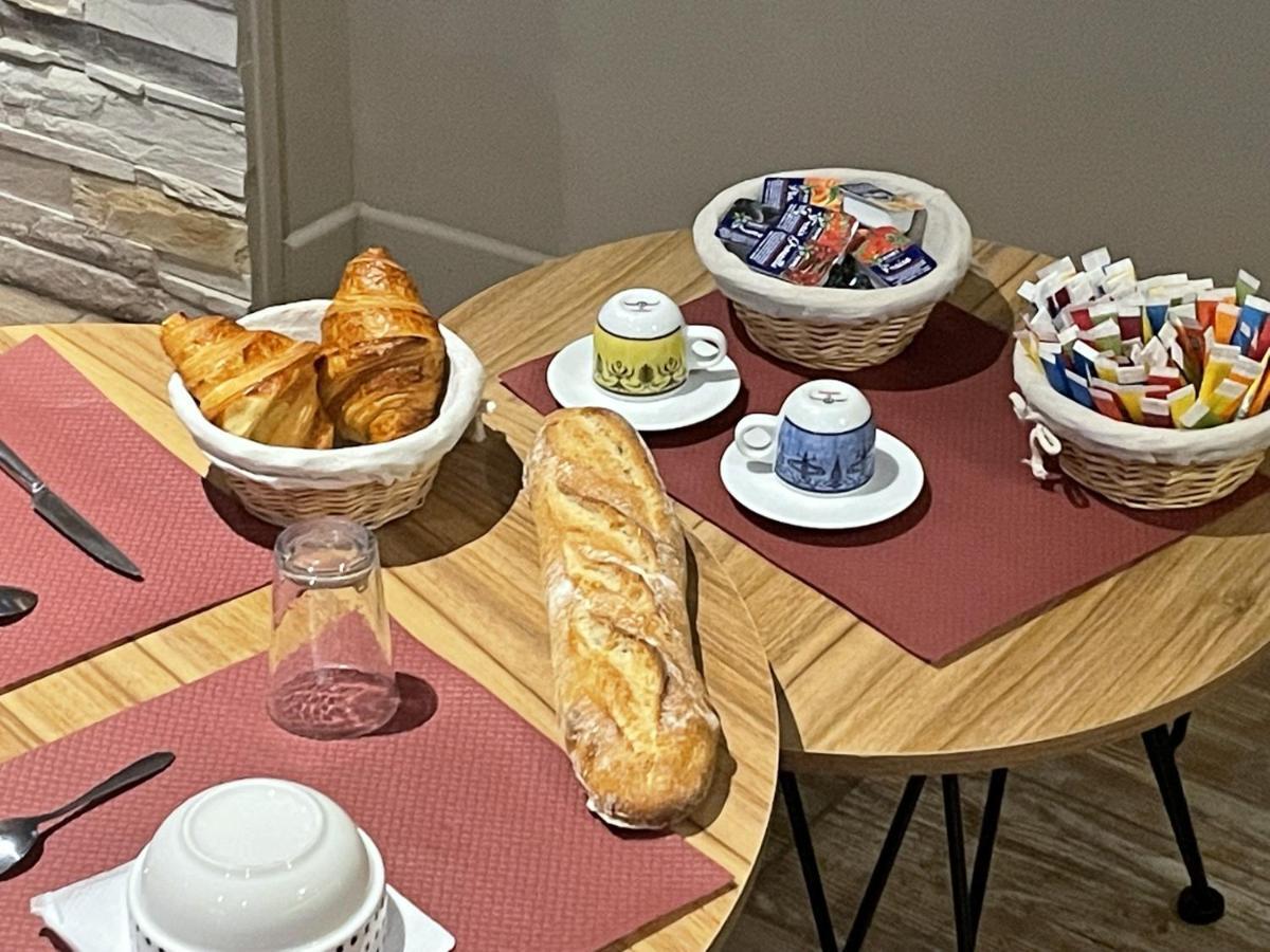 Villa Kiara Hebergements Cusset 外观 照片